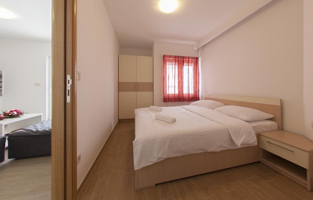 Apartments Villa Klara 巴什卡沃达 外观 照片