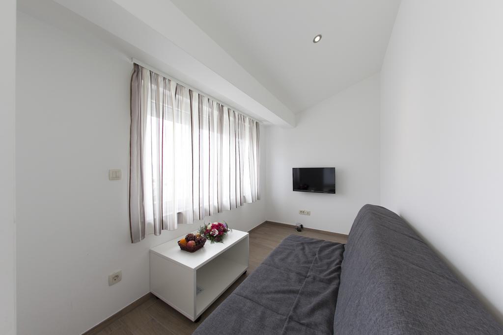 Apartments Villa Klara 巴什卡沃达 外观 照片